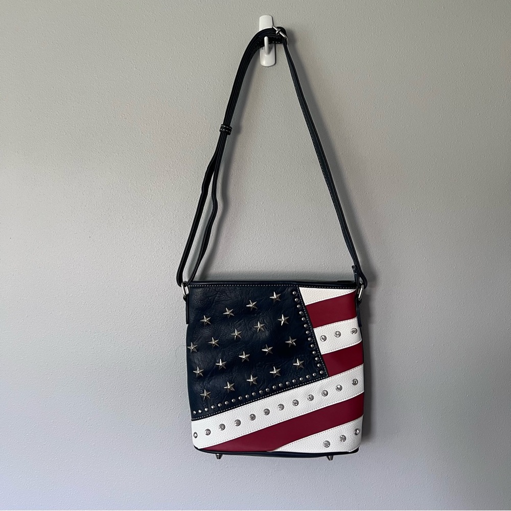 Patriotic Stars & Stripes Purse Crossbody Bag. American Flag Crossbody - Picture 4 of 4